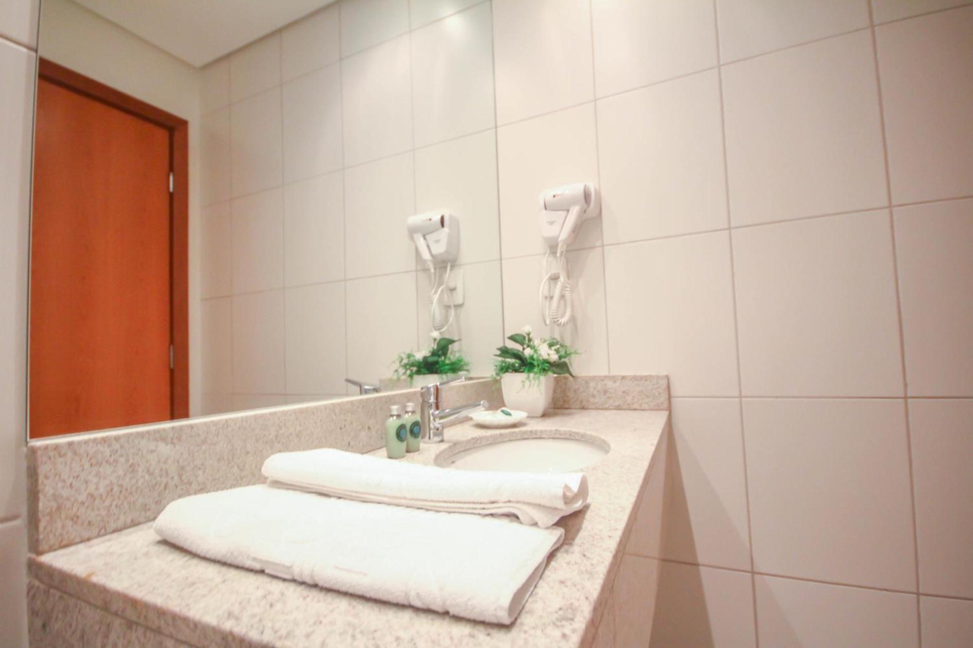Gales Park Hotel Dourados Pokoj fotografie