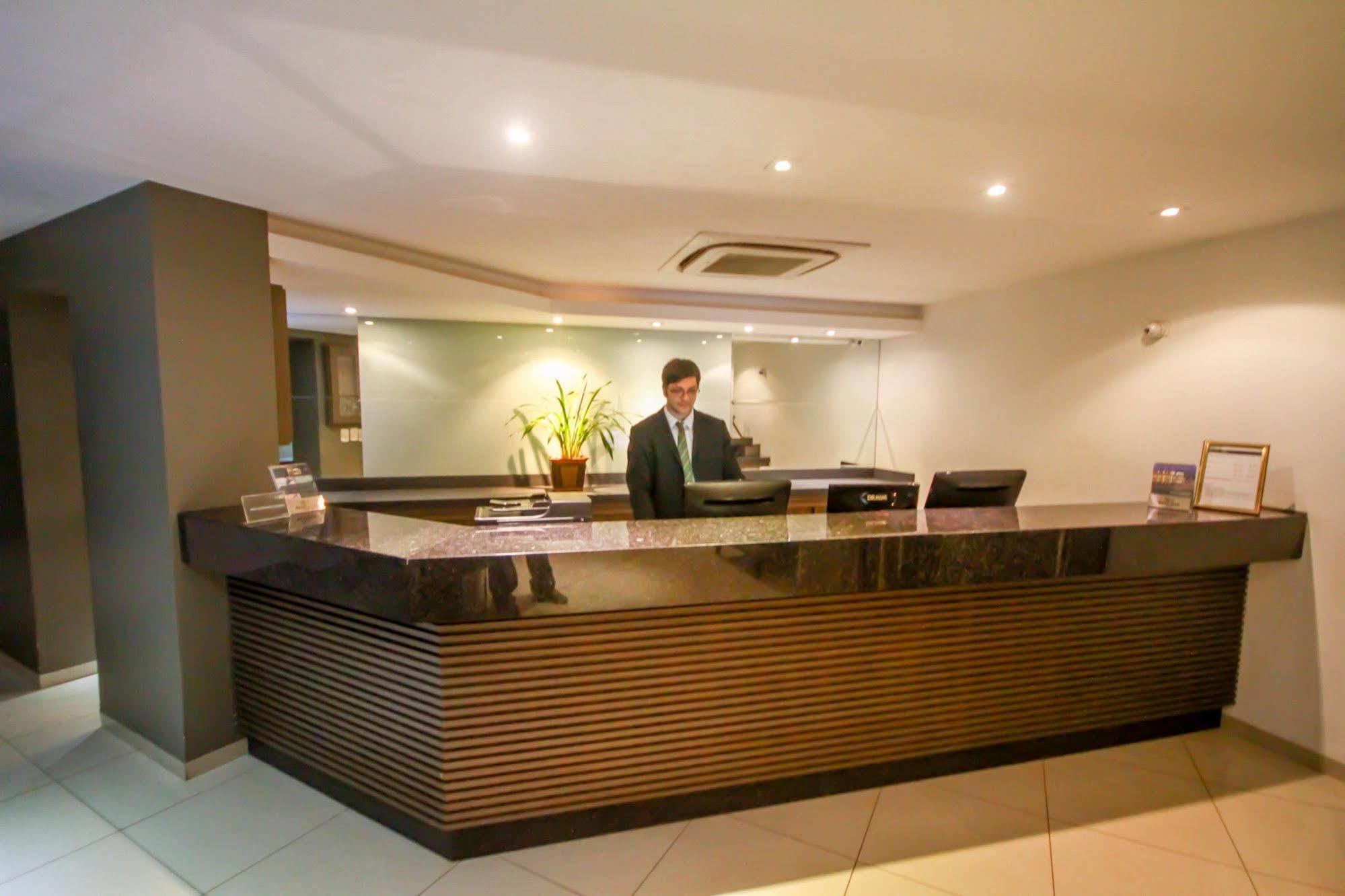 Gales Park Hotel Dourados Exteriér fotografie